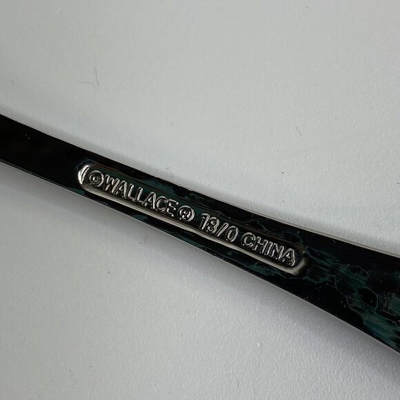 Wallace Continental Butter Serving Knife Hammered Handle Stainless 18/0 - Picture 3 of 6